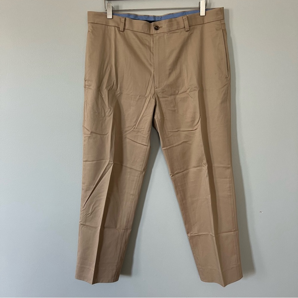 Brooks Brothers Lightweight Advantage Chino Stretch Clark Fit • 37